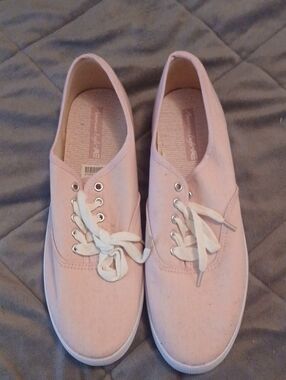 Women's Pink Canvas Lace-Up Sneakers